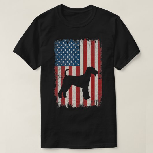 Airedale Terrier American Flag A Hondenliefhebbers T-shirt (Design voorkant)