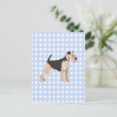 Airedale Terrier Blue Gingham Briefkaart (Staand voorkant)