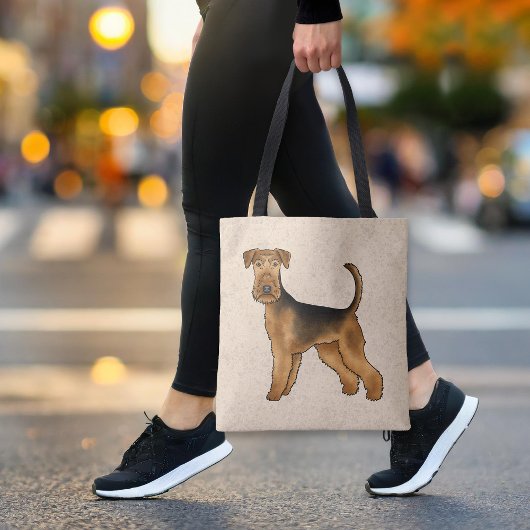 Airedale Terrier Cartoon Hond staand op beige Tote Bag