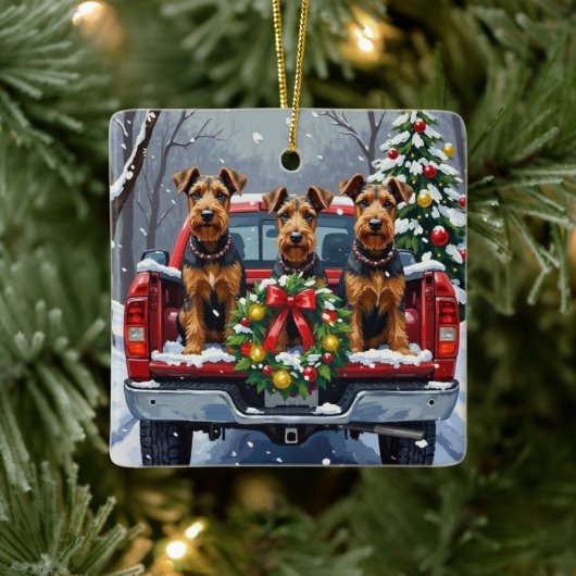 Airedale Terrier Christmas Red Truck Holiday Keramisch Ornament (Boom)