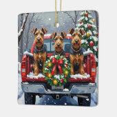 Airedale Terrier Christmas Red Truck Holiday Keramisch Ornament (Links)
