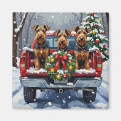 Airedale Terrier Christmas Red Truck Holiday Magneet (Voorkant)