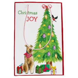 Airedale Terrier Dog, Bird en Kerstboom Medium Cadeauzakje