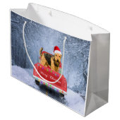 Airedale Terrier Dog in Snow, met Kerstmis Groot Cadeauzakje (Achterkant Gekanteld)