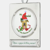 Airedale Terrier Gepersonaliseerde Kerstmis Verzilverd Banner Ornament (Links)