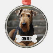 Airedale Terriër Hond Aangepaste Foto & Naam Memor Metalen Ornament (Voorkant)