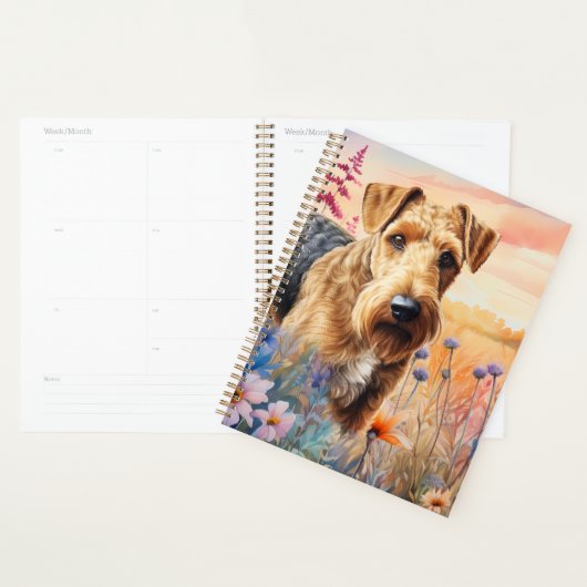Airedale Terrier-hond in een bloemenweide Planner (Display)
