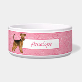Airedale Terrier-hond met roze harten en huisdiere Voerbakje