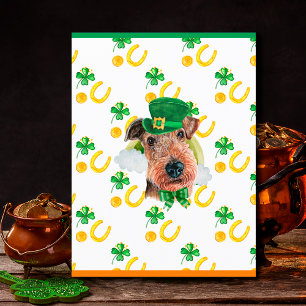 Airedale Terrier Hond Shamrock St. Patricks Dag Feestdagenkaart