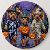 Airedale Terrier Honden Trick-or-Treating Hallowee Ronde Button 6,0 Cm (Voorkant)