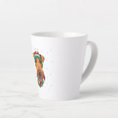 Airedale Terrier in kerst pet Latte Mok (Rechterhoek)