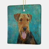 Airedale Terrier-portret over Word Art Keramisch Ornament (Links)
