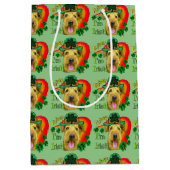 Airedale Terrier Saint Patricks Day Medium Cadeauzakje (Voorkant)