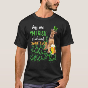 Airedale Terrier weet dat ik Iers of Drink ben of T-shirt