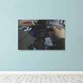 Airman past de eyespan aan canvas afdruk (Insitu (Houten vloer))