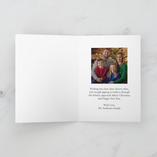 Airplane carries Christmas Tree Family Photo Funny Kaart (Binnen)