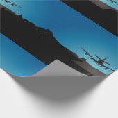 Airplane Landing Silhouette bij nacht Cadeaupapier (Hoek)