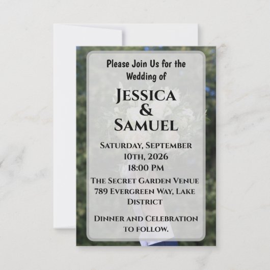 Airy Outdoor Wedding Invitation with White Roses Kaart (Voorkant)