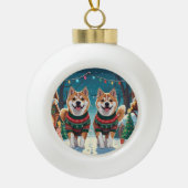 Akita Dogs Christmas Snow Holiday Keramische Bal Ornament (Voorkant)