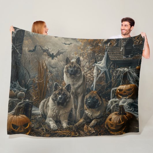 Akita Halloween Nacht Doggy Delight Fleece Deken (In situ)
