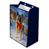 Akita Holiday Medium Cadeauzakje (Achterkant Gekanteld)