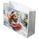 Akita Hond in Sledge Laat het Sneeuw Kerstmis Groot Cadeauzakje (Voorkant Gekanteld)