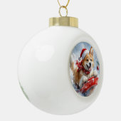 Akita Hond in Sledge Laat het Sneeuw Kerstmis Keramische Bal Ornament (Links)
