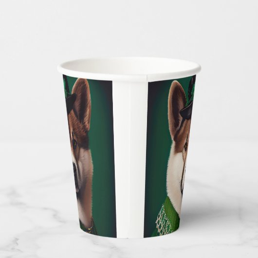 akita hond in St. Patrick's Day Dress Papieren Bekers (Rechts)