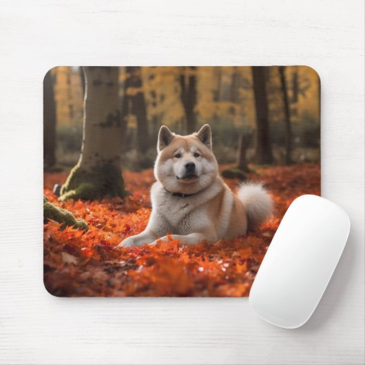 Akita in herfst laat Herfst geïnspireerd Muismat (Met muis)