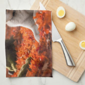 Akita in herfst laat Herfst geïnspireerd Theedoek (Quarter Fold)