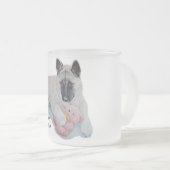 akita met roze teddybeer hondendraait matglas koffiemok (Voorkant rechts)
