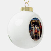 Akita Sneeuwrijke slee-rit Kerstdecoratie Keramische Bal Ornament (Links)