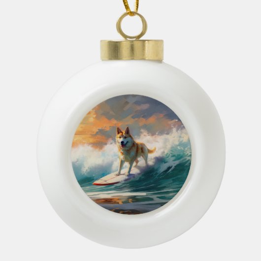 Akita Strand Surfen Schilderij Keramische Bal Ornament (Voorkant)