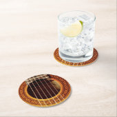 Akoestische gitaar detail ronde kartonnen onderzetter (Insitu)