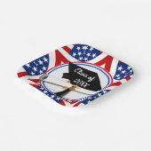 Al Amerikaans Afstudeerder - Rood wit en blauw op Papieren Bordje (Gebogen)