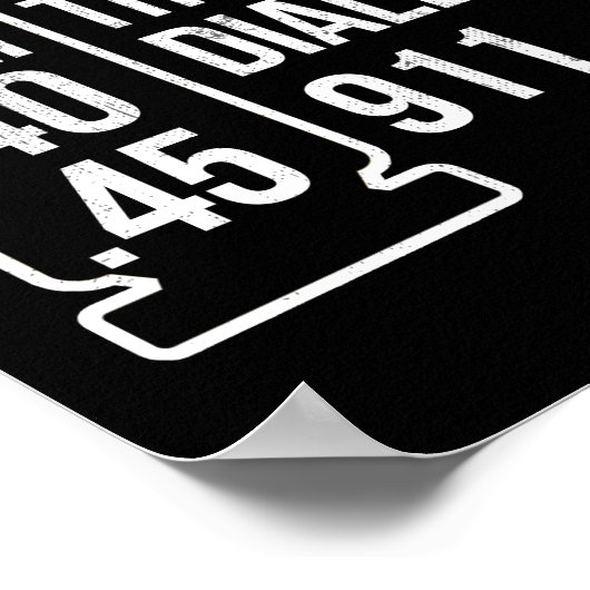 Al sneller dan het Draaien van 911 Pistool munitie Poster (Hoek)