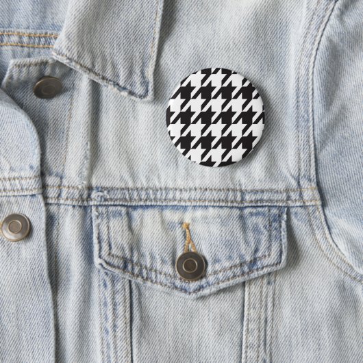 Alabama Houndstooth Button (In situ)