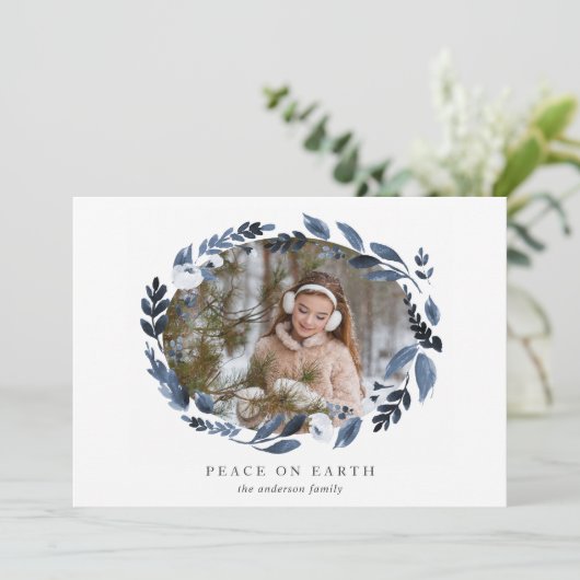 Alabaster Wreath | Vrede op aarde Foto Feestdagenkaart (Staand voorkant)