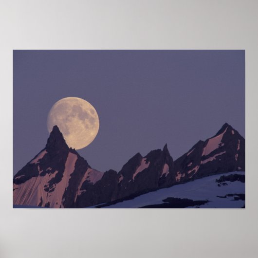 Alaska, Chugach Mountains Full moon stijgt Poster (Voorkant)