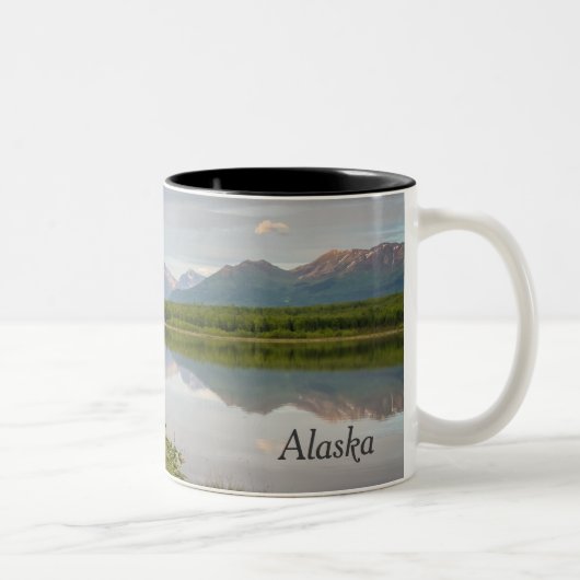 Alaska Coffee Mugs - Mountain Reflection Tweekleurige Koffiemok (Rechts)