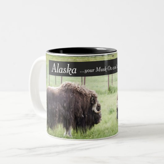 Alaska Coffee Mugs - Musk Ox Awages Tweekleurige Koffiemok (Voorkant links)