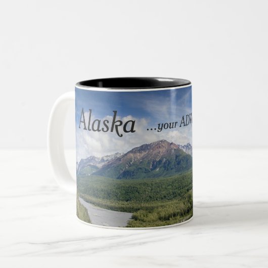 Alaska Coffee Mugs - Uw avontuur wacht Tweekleurige Koffiemok (Voorkant links)
