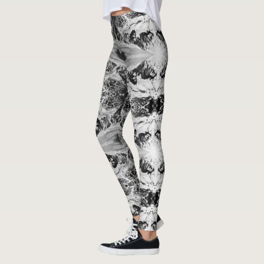  Alaska eskimo Malamute sled race Leggings (Links)