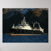 Alaska Ocean, Factory Trawler in Dutch Harbour, AK Poster (Voorkant)
