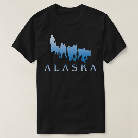 Alaska Sled Dogs Mushing Team Snow Sledding Mounta T-shirt (Design voorkant)