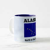 Alaska vlag en slogan tweekleurige koffiemok (Voorkant links)