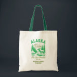 Alaska Wedding Welkom Gift Bruidsmeisjes, Gasten Tote Bag<br><div class="desc">Geef uw gasten een gedenkwaardig en attent welkom met deze prachtig ontworpen bruiloft welkomsttas met Alaska-thema. Met een stijlvol afbeelding van de staat Alaska, is deze tas ideaal voor het houden van lokale lekkernijen, routekaarten of gezellige cadeaus voor uw gasten. Of je nu "ik doe" onder het noorderlicht, in de...</div>