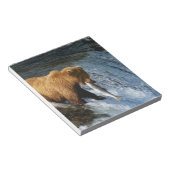 Alaskan Brown Beer vangt zalm in Brooks Notitieblok (Schuin)