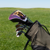 Alaskan Grizzly Beer en Roze Aurora Borealis Golfheadcover (Insitu)