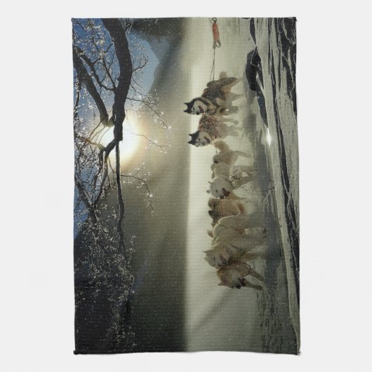 Alaskan Husky Dog Sled Race Theedoek (Verticaal)